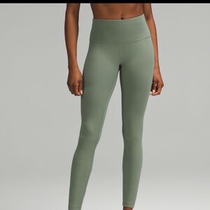 Wunder Train High-Rise Ribbed Tight 28" in Grey Eucalyptus. Size 4. NWT